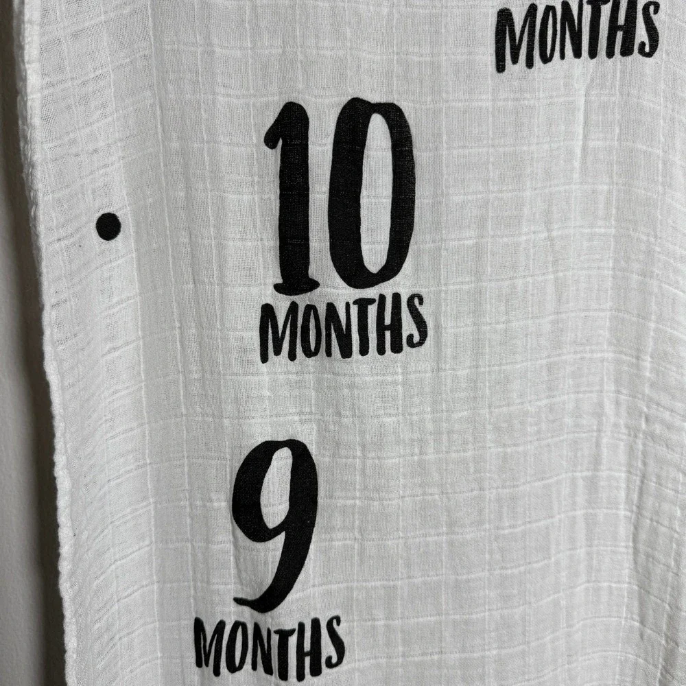 Pearhead Baby Monthly Blanket‎ 42x40 White Black 1 Year Watch Me Grow Newborn